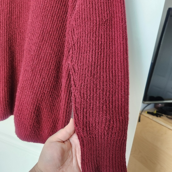 Hollister Red Knit Cardigan - Size small - Picture 6 of 9